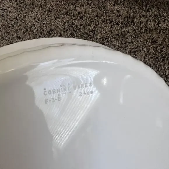 Corning Ware F-3-B French White 24 cm 10 inch Round Quiche Baking Dish - Picture 3 of 8